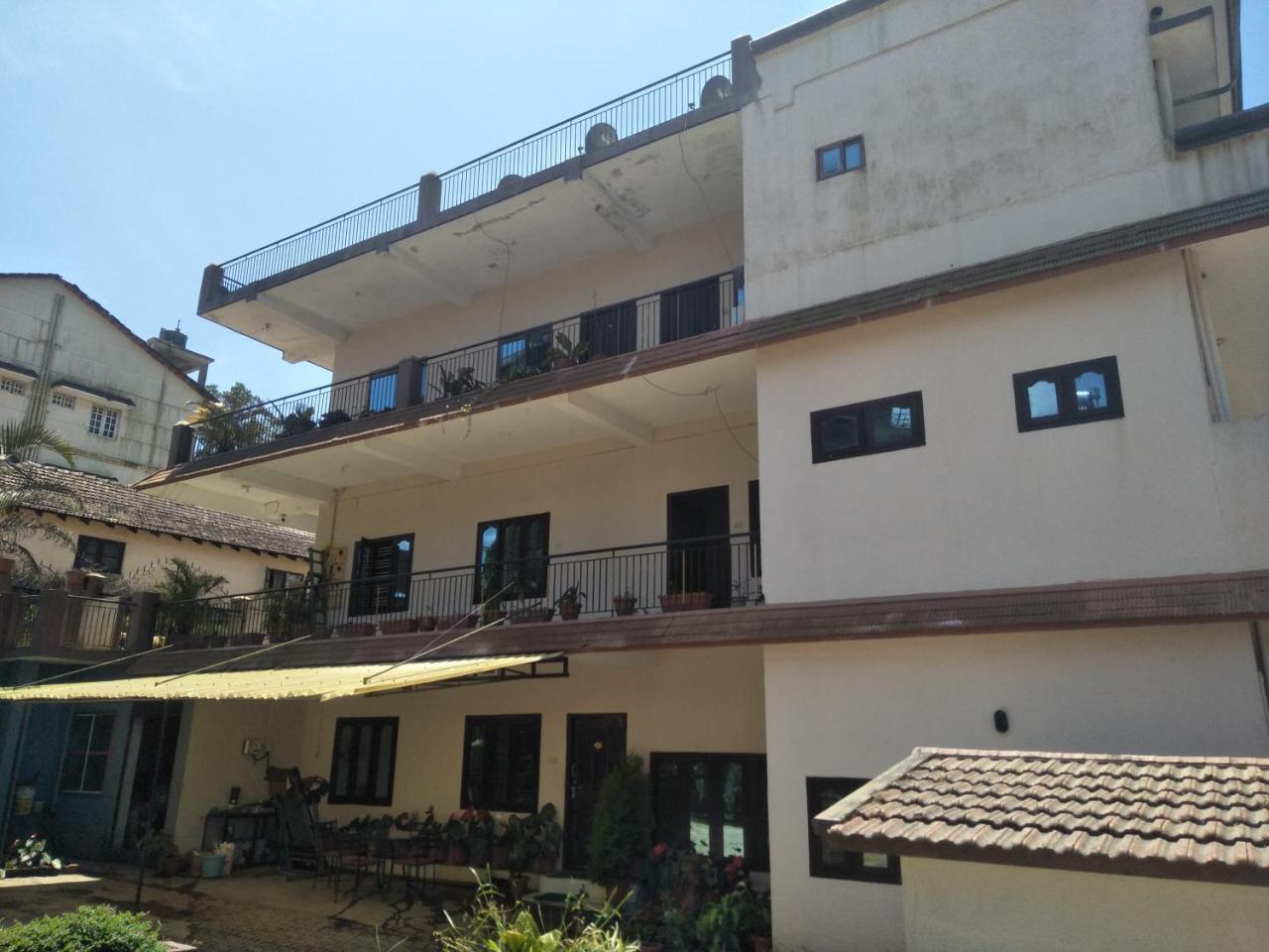 מדיקרי Coorg Villas מראה חיצוני תמונה